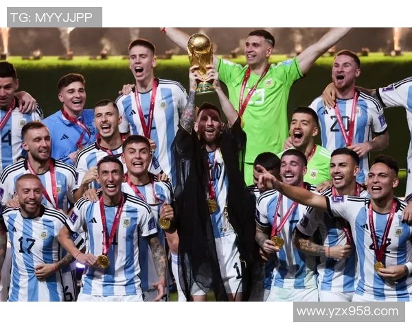 全球巨星PK：世界杯足球卡新时代